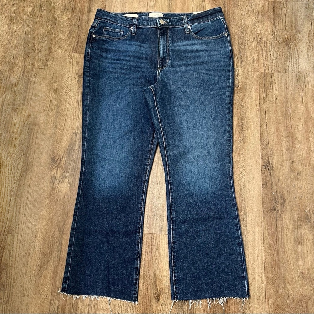 Universal Thread High Rise‎ Bootcut Ankle Jean